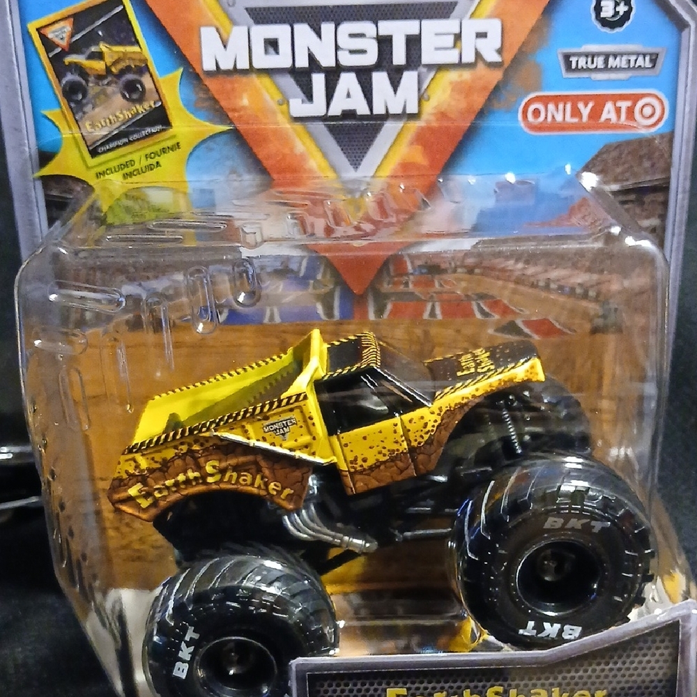 Earth Shaker Yellow MonSter Jam Truck